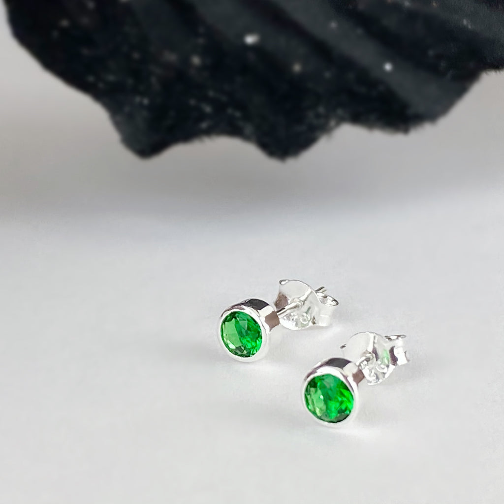 Emerald Sparkle Studs (May) - SE5057