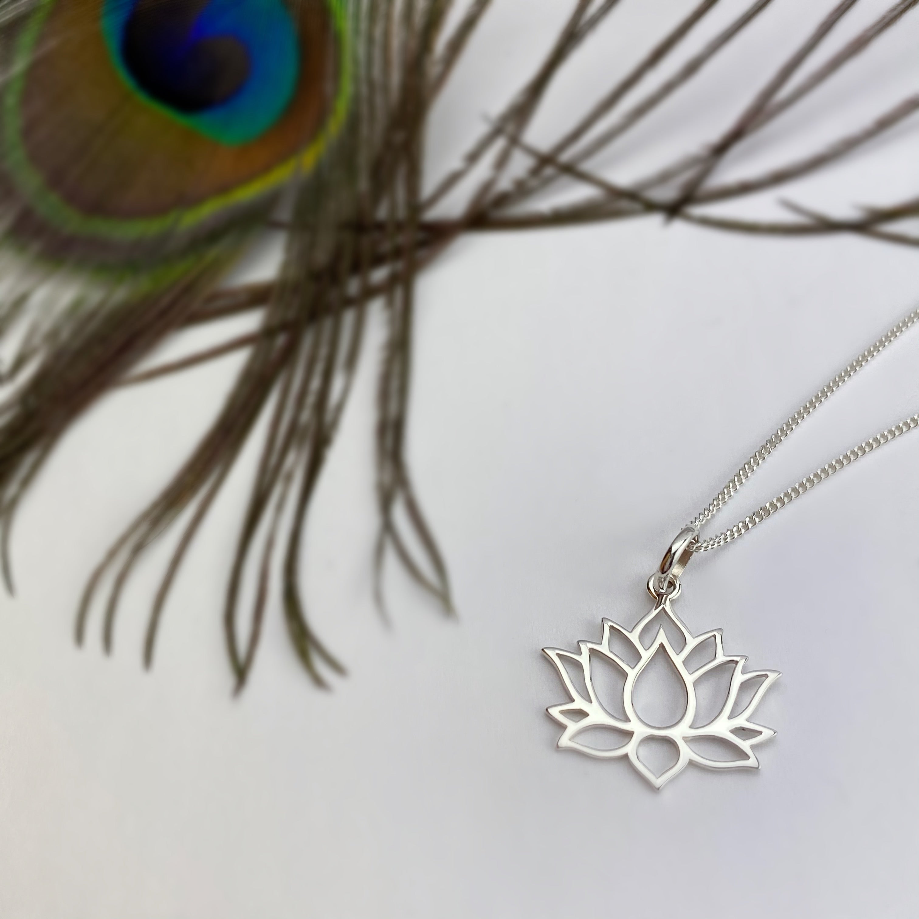 Chain Necklace - Lotus bloom – Beadorable