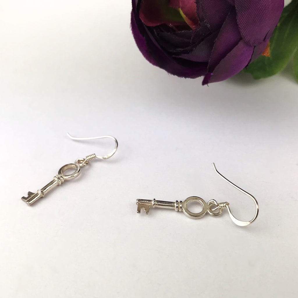 Silver Key Earrings - VE454