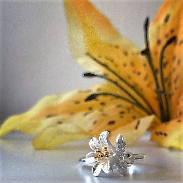 Lovely Lily Ring - VR132